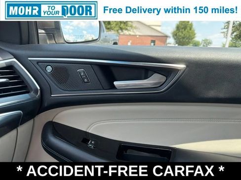 Used 2019 Ford Edge Titanium FWD image 28