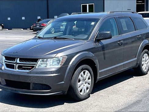 Used 2015 Dodge Journey SE w/ Flexible Seating Group AWD/4WD image 2