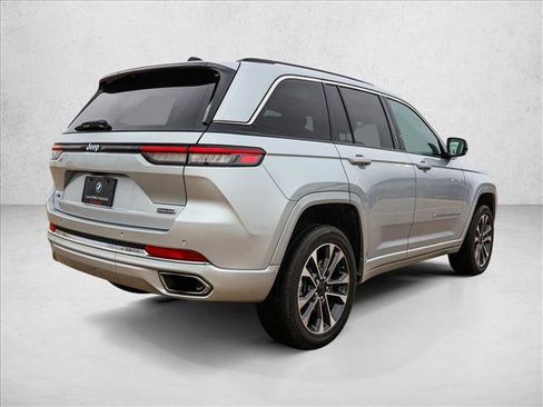 Used 2022 Jeep Grand Cherokee Overland image 5