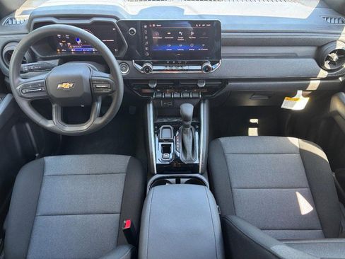 New 2026 Chevrolet Colorado W/T image 32