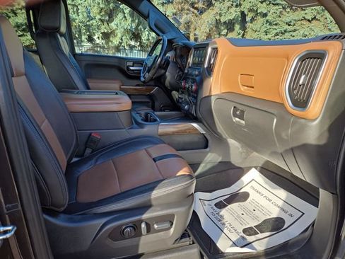 Used 2021 Chevrolet Silverado 1500 High Country image 35