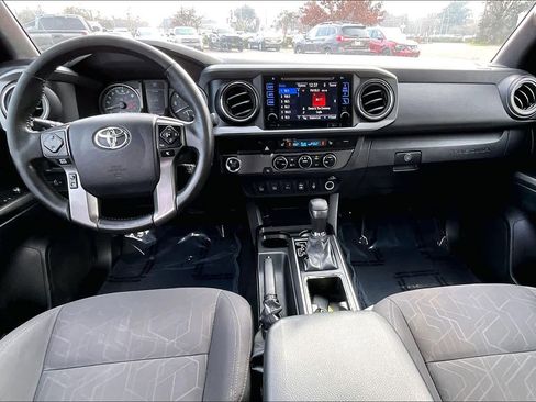 Certified 2016 Toyota Tacoma SR5 image 16