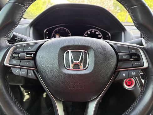 Used 2020 Honda Accord Sport image 11