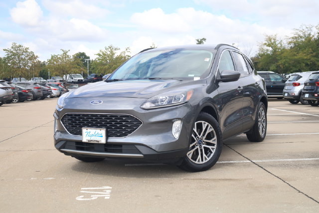 Used 2022 Ford Escape SEL FWD image 2