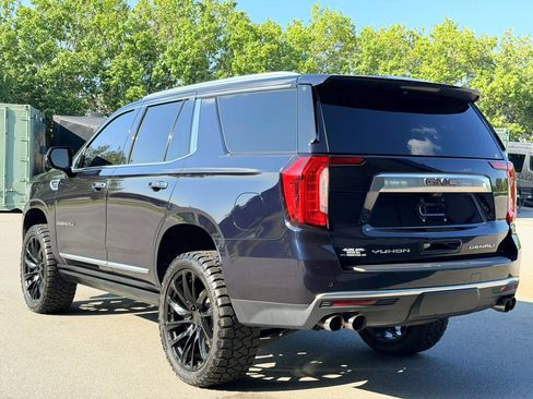 Used 2021 GMC Yukon Denali w/ Denali Premium Package AWD/4WD image 5