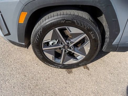 Used 2026 Hyundai Tucson SEL Plus AWD/4WD image 14