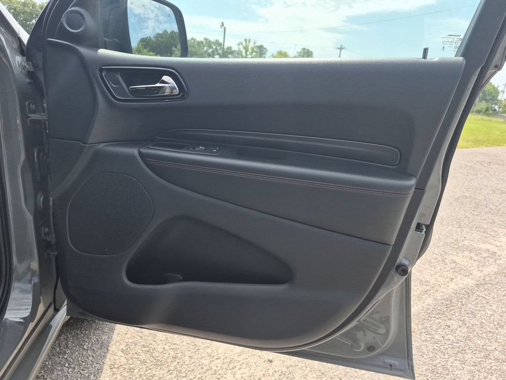 Used 2025 Dodge Durango GT RWD image 35