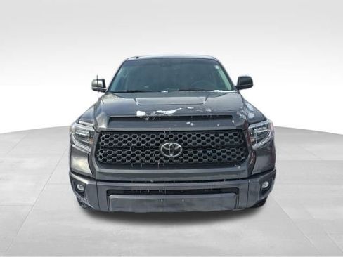 Used 2019 Toyota Tundra Platinum image 8