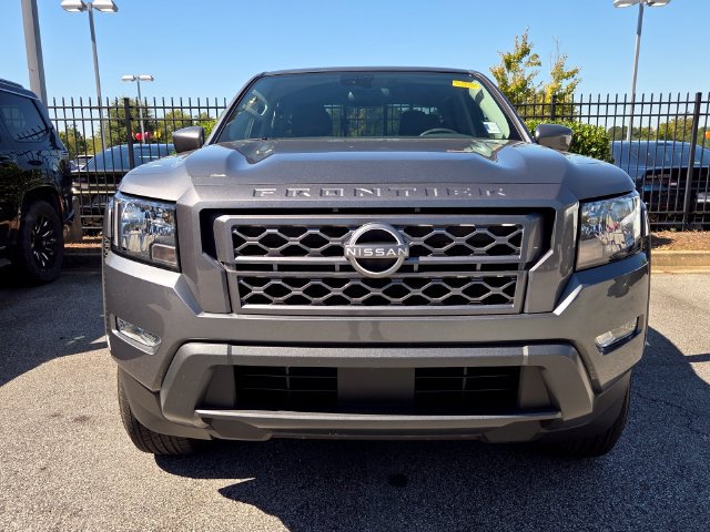 Used 2024 Nissan Frontier SV w/ SV Convenience Package RWD image 2