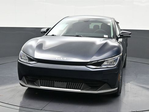 Used 2022 Kia EV6 Light image 9