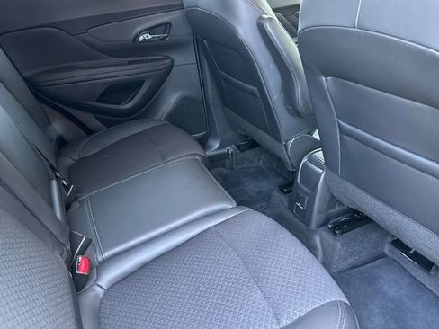 Used 2022 Buick Encore Preferred w/ Safety Package AWD/4WD image 18