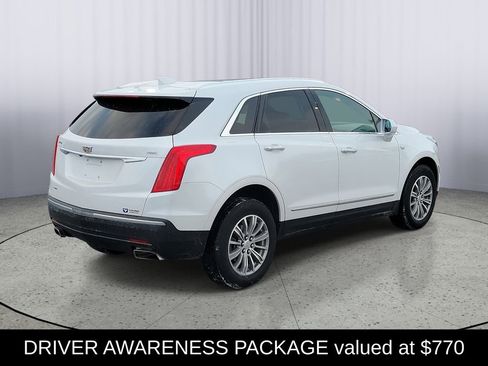 Used 2018 Cadillac XT5 Luxury w/ Driver Awareness Package image 4
