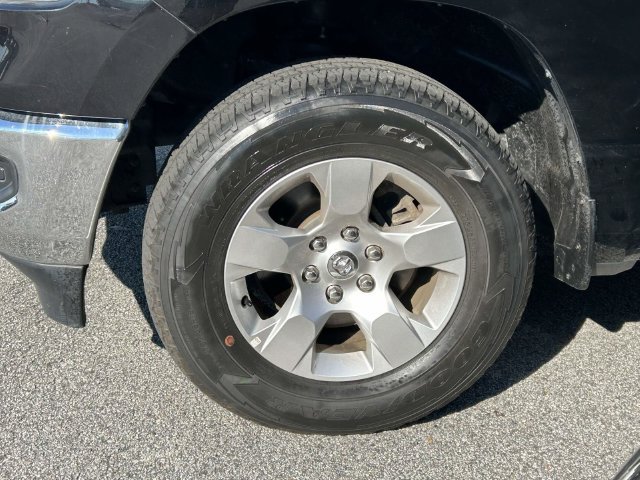 Used 2022 RAM 1500 Big Horn AWD/4WD image 4