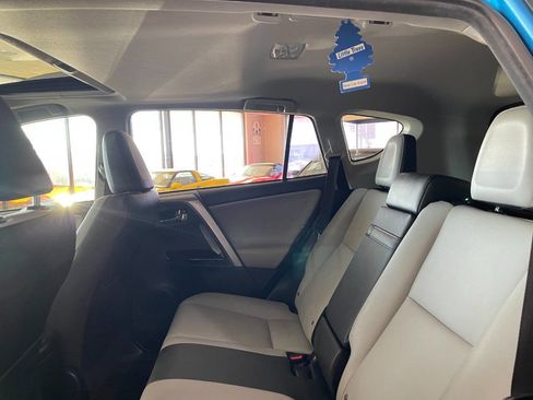 Used 2018 Toyota RAV4 Limited w/ Advanced Technology Package image 21