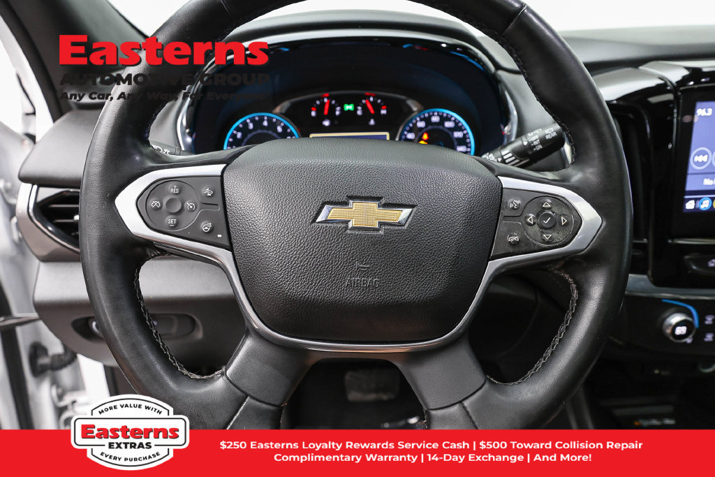 Used 2023 Chevrolet Traverse LT w/ LT Premium Package AWD/4WD image 11