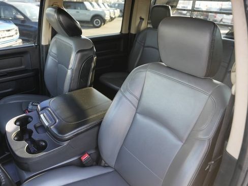 Used 2020 RAM 5500 Tradesman w/ Safety Group image 10