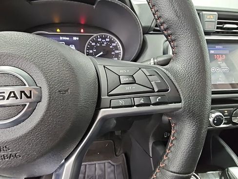 Used 2021 Nissan Versa SR image 23