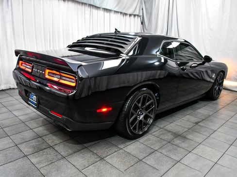 Used 2019 Dodge Challenger R/T Scat Pack RWD image 6