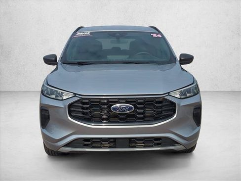 Used 2024 Ford Escape ST-Line w/ Tech Pack #1 FWD image 4