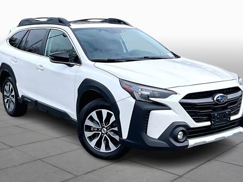 Used 2024 Subaru Outback Limited image 3
