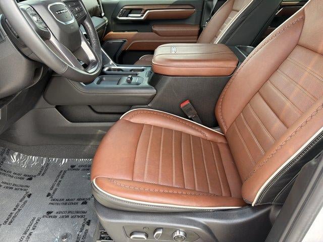 Used 2024 GMC Sierra 2500 Denali Ultimate AWD/4WD image 9