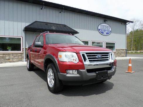 Used 2009 Ford Explorer Sport Trac XLT AWD/4WD image 1