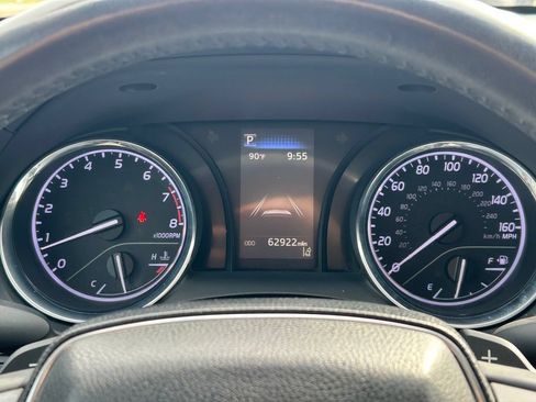 Used 2019 Toyota Camry SE FWD image 29