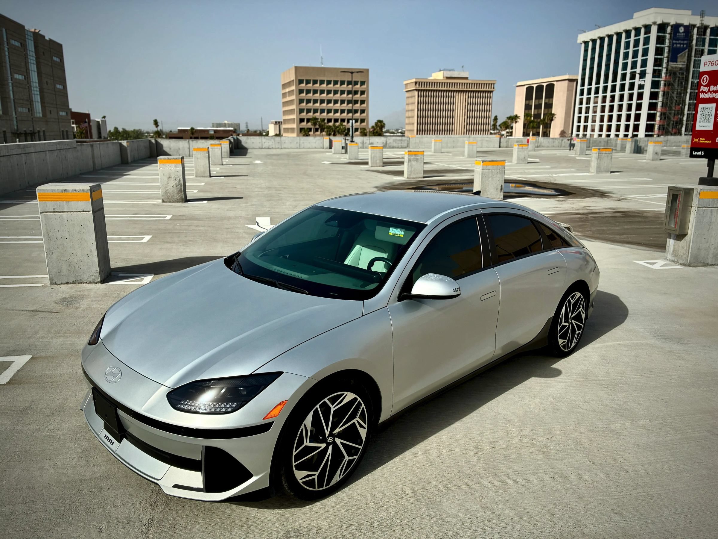 Used 2023 Hyundai Ioniq 6 SEL AWD/4WD image 4