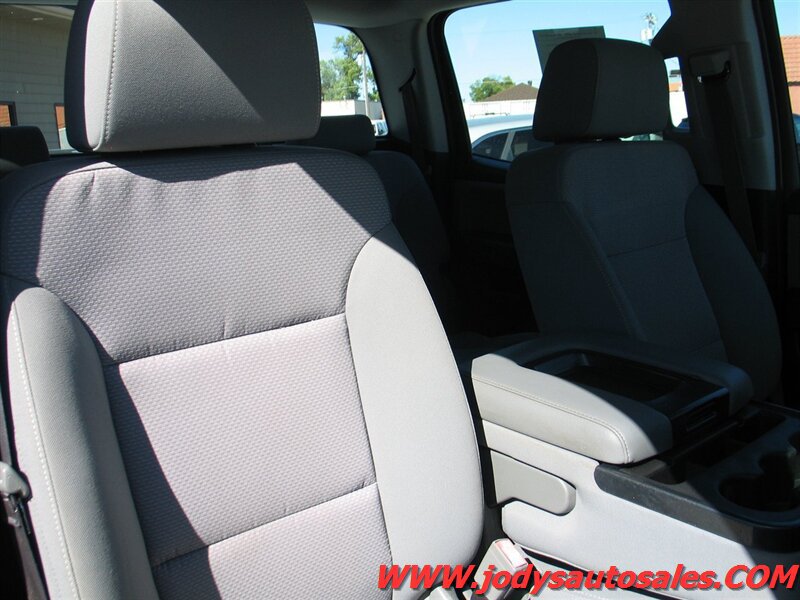 Used 2017 Chevrolet Silverado 2500 W/T AWD/4WD image 21