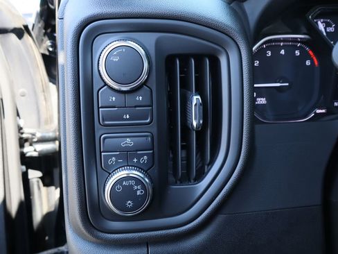 Certified 2023 GMC Sierra 2500 Pro w/ Convenience Package image 12