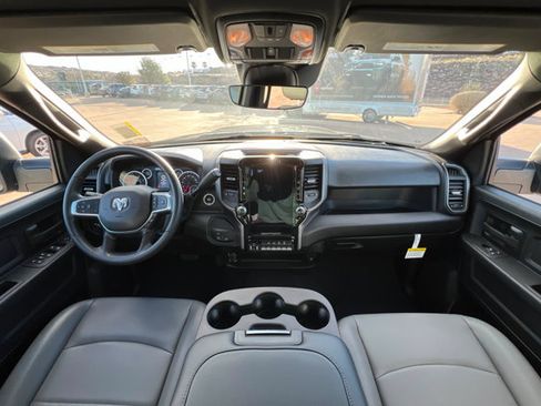 New 2026 RAM 2500 Tradesman AWD/4WD image 9