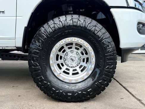 Used 2024 RAM 2500 Laramie w/ Safety Group AWD/4WD image 14