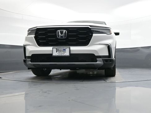 Certified 2023 Honda Pilot Touring image 29