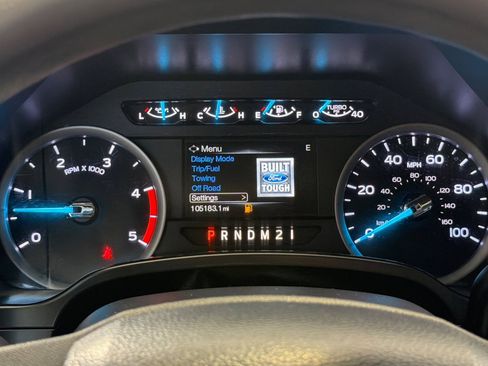 Used 2018 Ford F250 XLT w/ XLT Premium Package AWD/4WD image 32