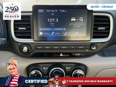 Used 2025 Hyundai Venue SEL FWD image 19