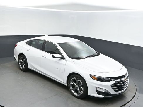 Used 2020 Chevrolet Malibu LT image 1