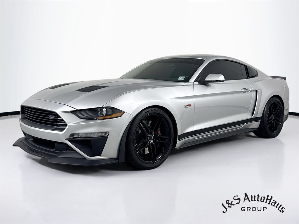 Used 2019 Ford Mustang GT Premium w/ GT Performance Package RWD image 3