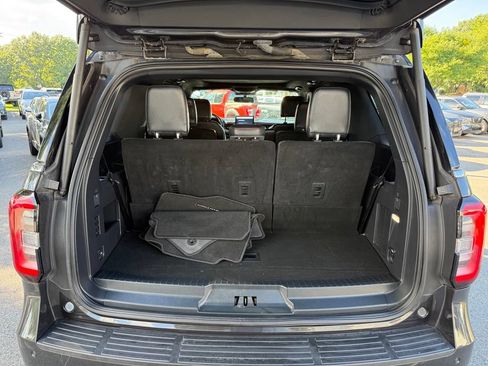Used 2023 Ford Expedition Limited AWD/4WD image 29