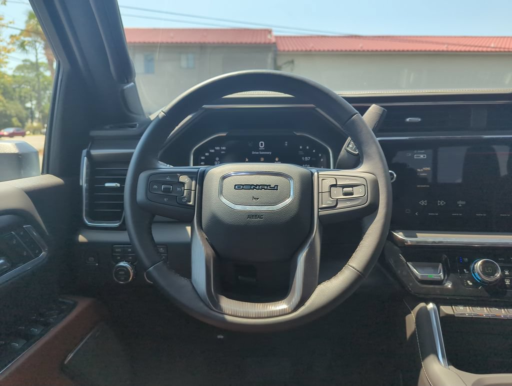 Used 2026 GMC Sierra 3500 Denali Ultimate AWD/4WD image 16