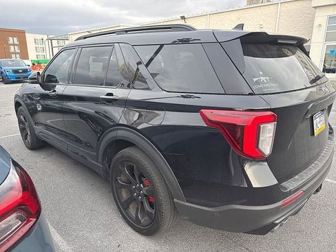 Used 2020 Ford Explorer ST w/ ST Street Pack image 3