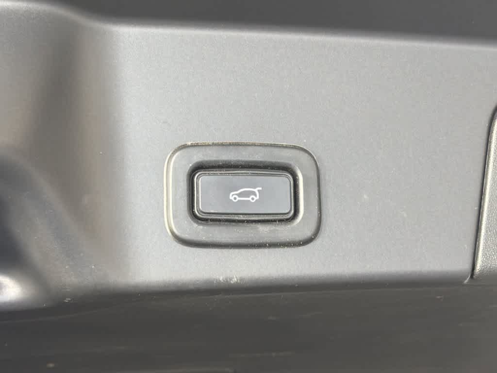Used 2020 Land Rover Range Rover Evoque S AWD/4WD image 9