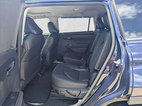 New 2026 Toyota Highlander XLE AWD/4WD image 15