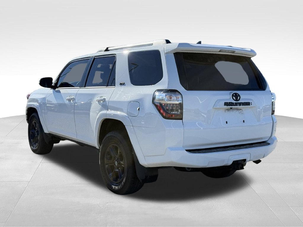 Used 2023 Toyota 4Runner SR5 Premium w/ Moonroof Package RWD image 3