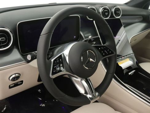 New 2026 Mercedes-Benz GLC 300 image 5