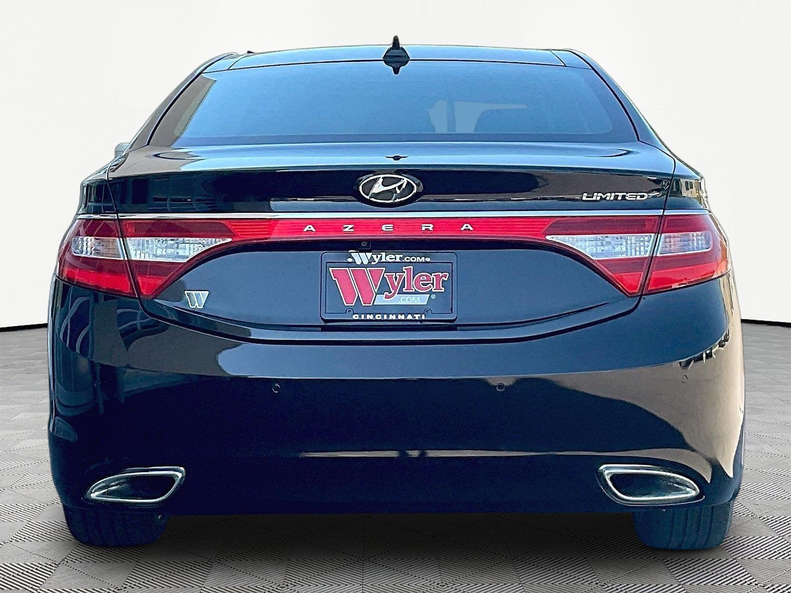 Used 2014 Hyundai Azera Limited w/ Option Group 02 FWD image 5