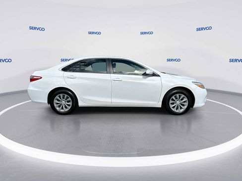 Used 2016 Toyota Camry LE FWD image 9