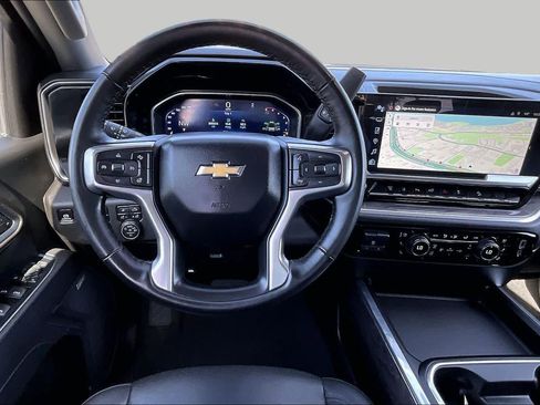 Used 2025 Chevrolet Silverado 2500 LTZ w/ LTZ Premium Package AWD/4WD image 6