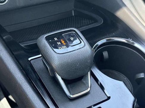 Used 2023 Nissan Rogue SV w/ SV Premium Package FWD image 31