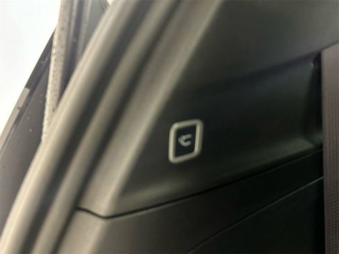 New 2026 Chrysler Pacifica Limited w/ S Appearance Package image 36