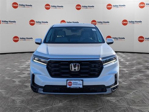 New 2025 Honda Pilot EX-L image 2
